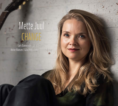 Mette Juul - Change