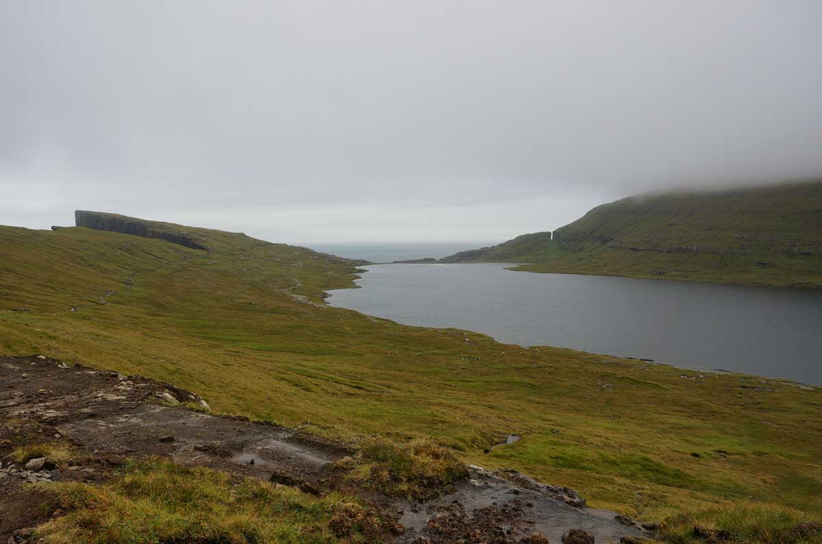 Sørvágsvatn - der schwebende See
