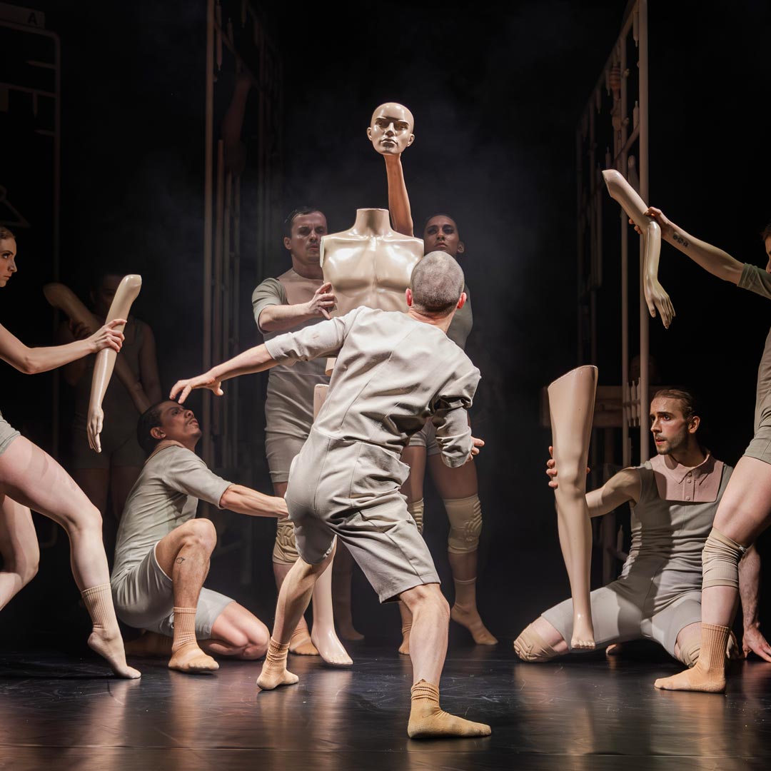 Dollhouse: Ein Tanzabend von Andrey Kaydanovskiy am Theater Regensburg
