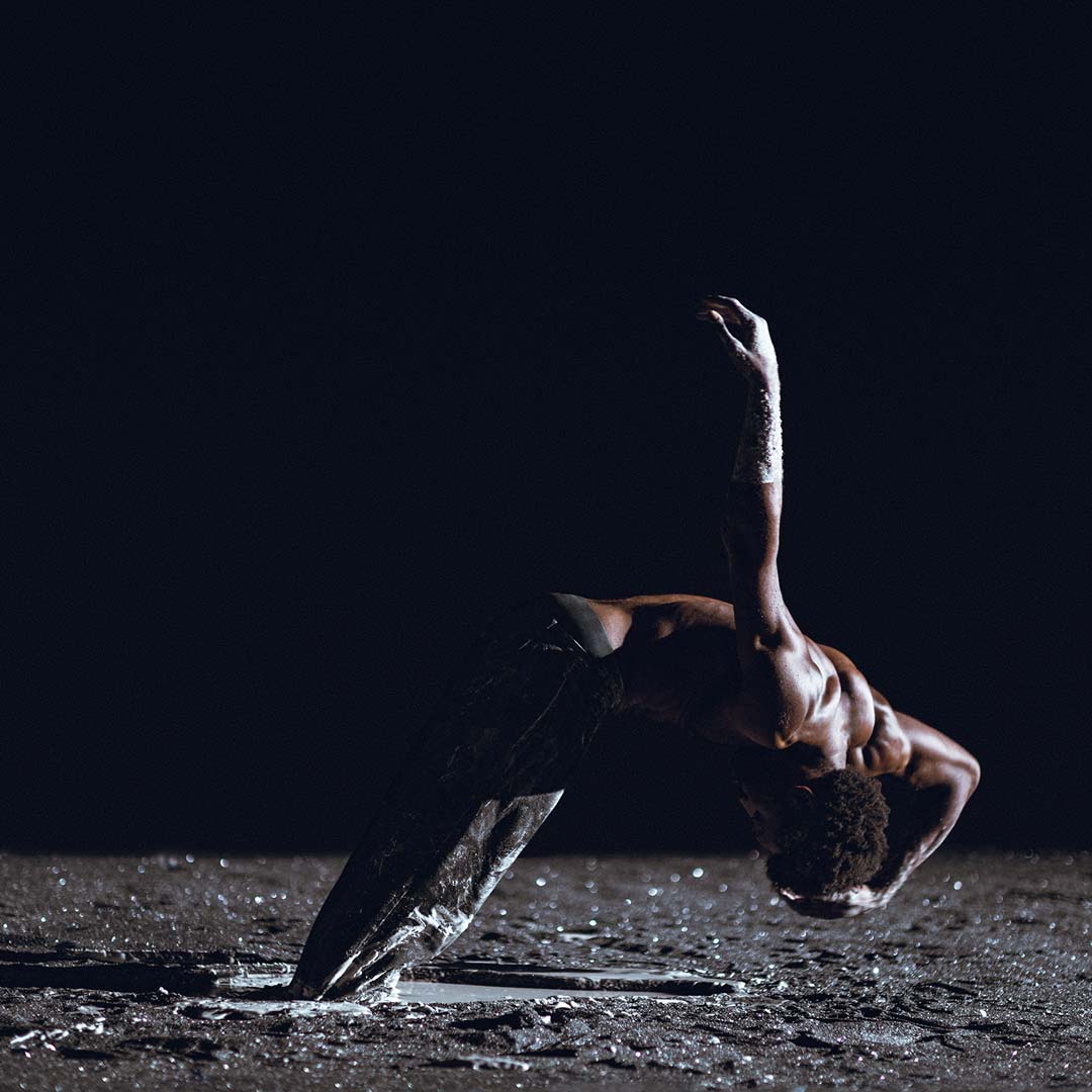 Im Sternenstaub geboren - Damien Jalets „Planet [wanderer]“