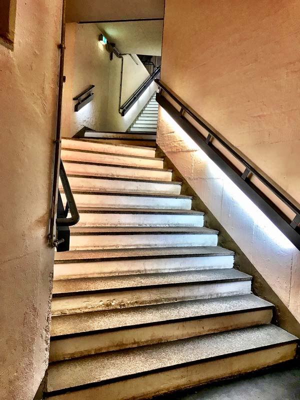 Unterfahrt Treppe