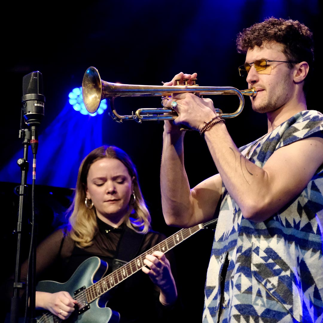 Ella Zirina, Jakob Bänsch