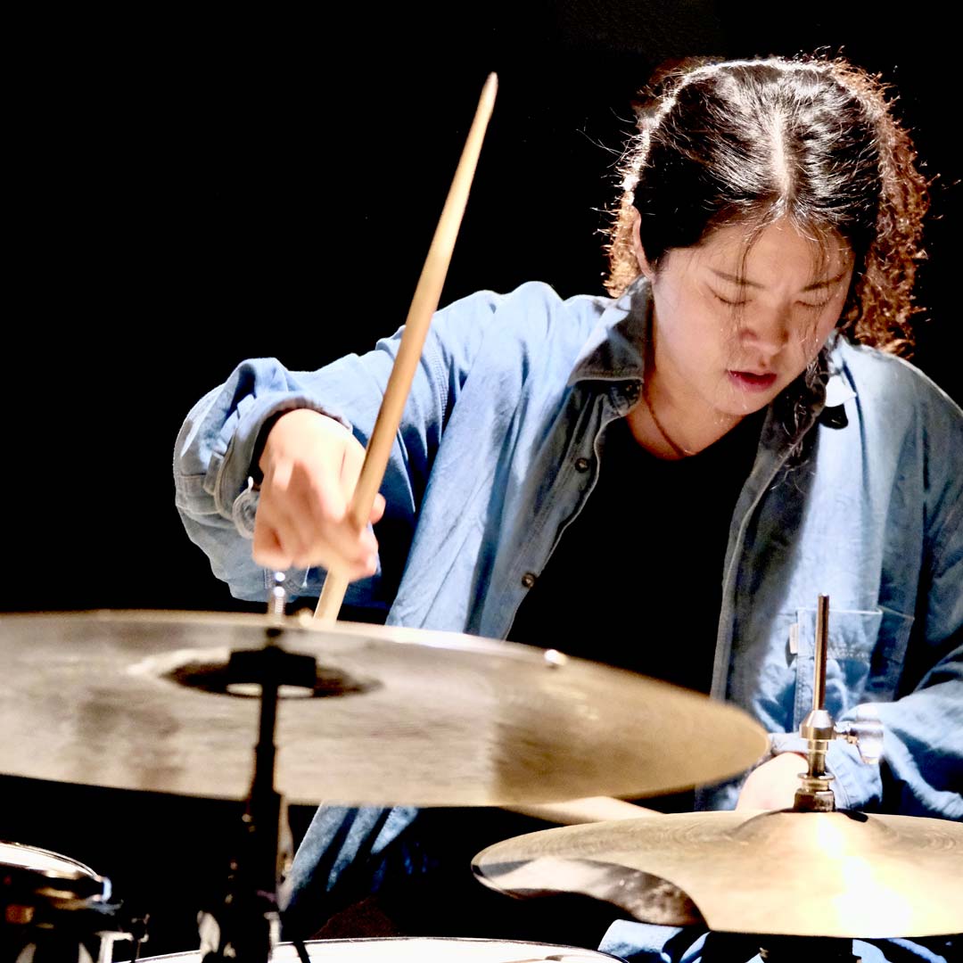 Sun-Mi Hong
